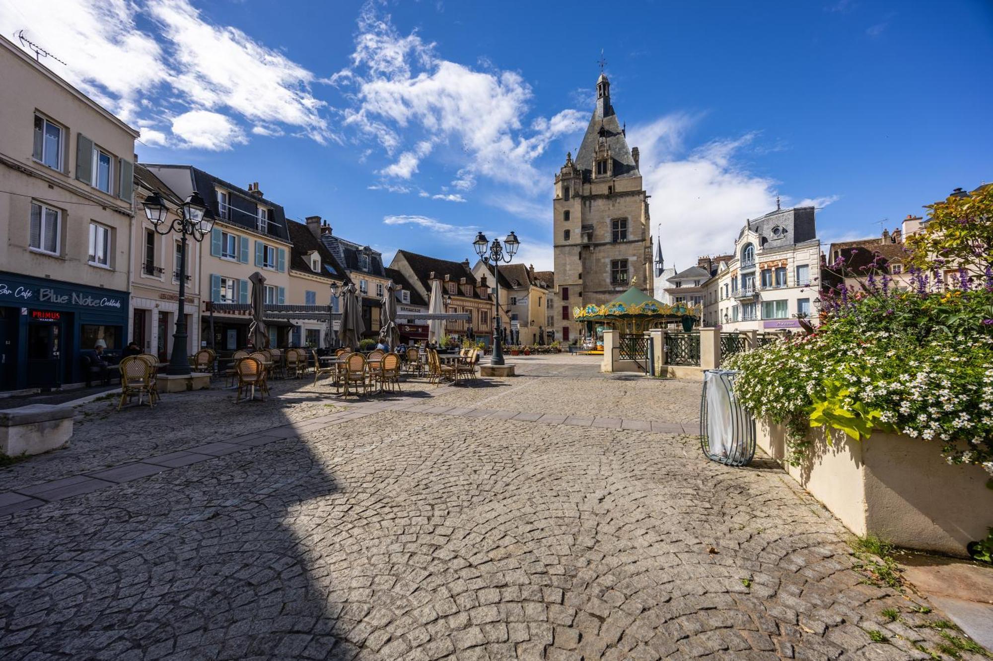 Hotel Le Beffroi Dreux Exteriér fotografie